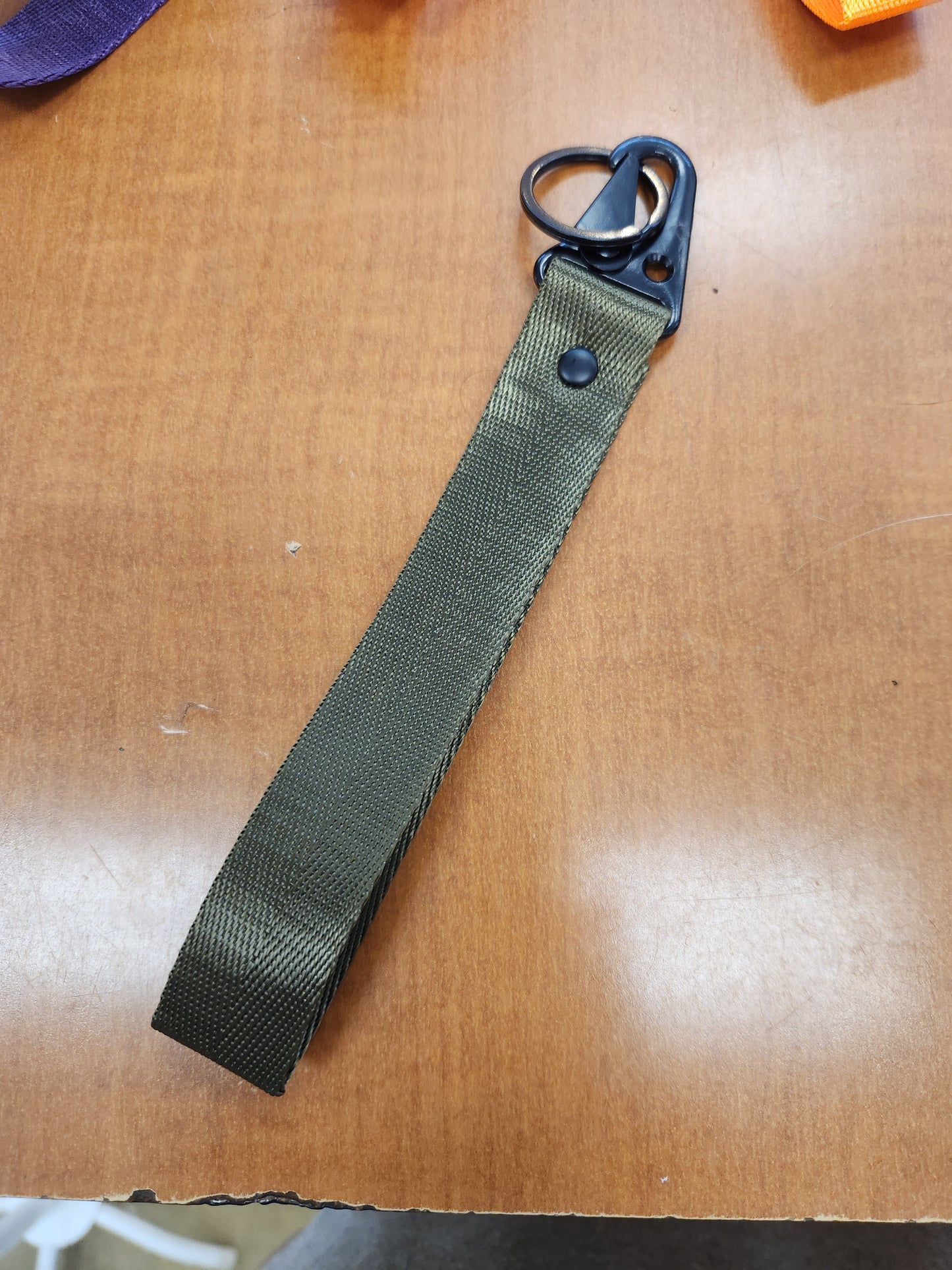 Wristlet keychain (plain)