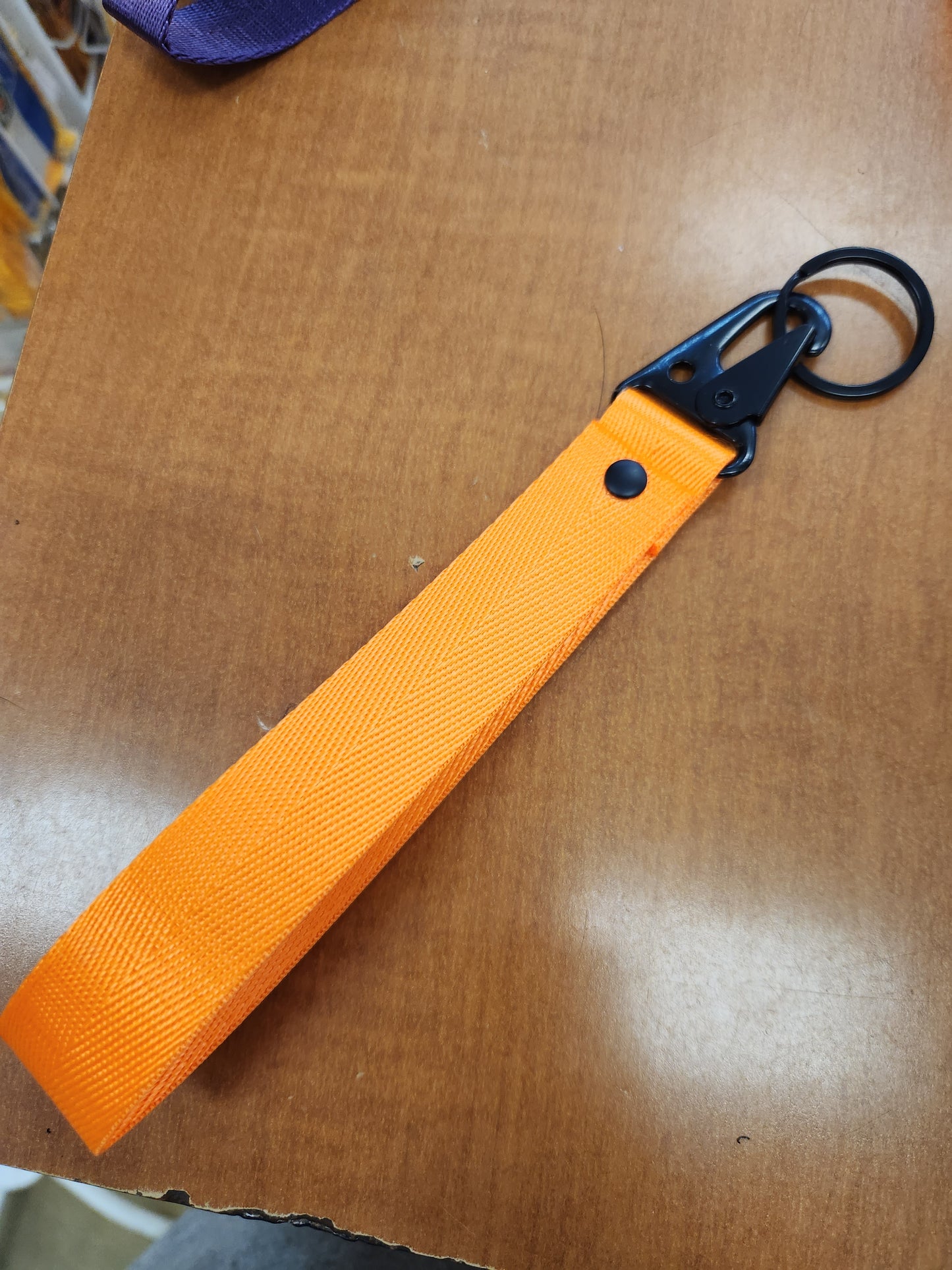 Wristlet keychain (plain)