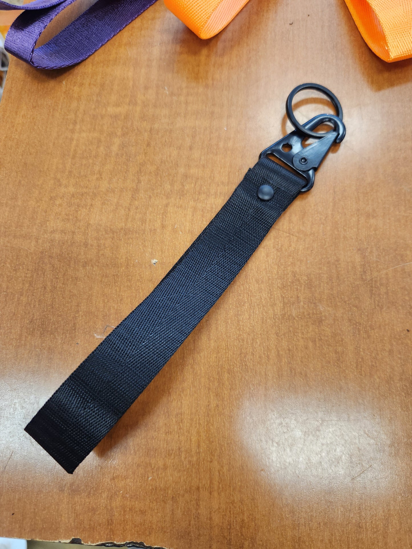 Wristlet keychain (plain)