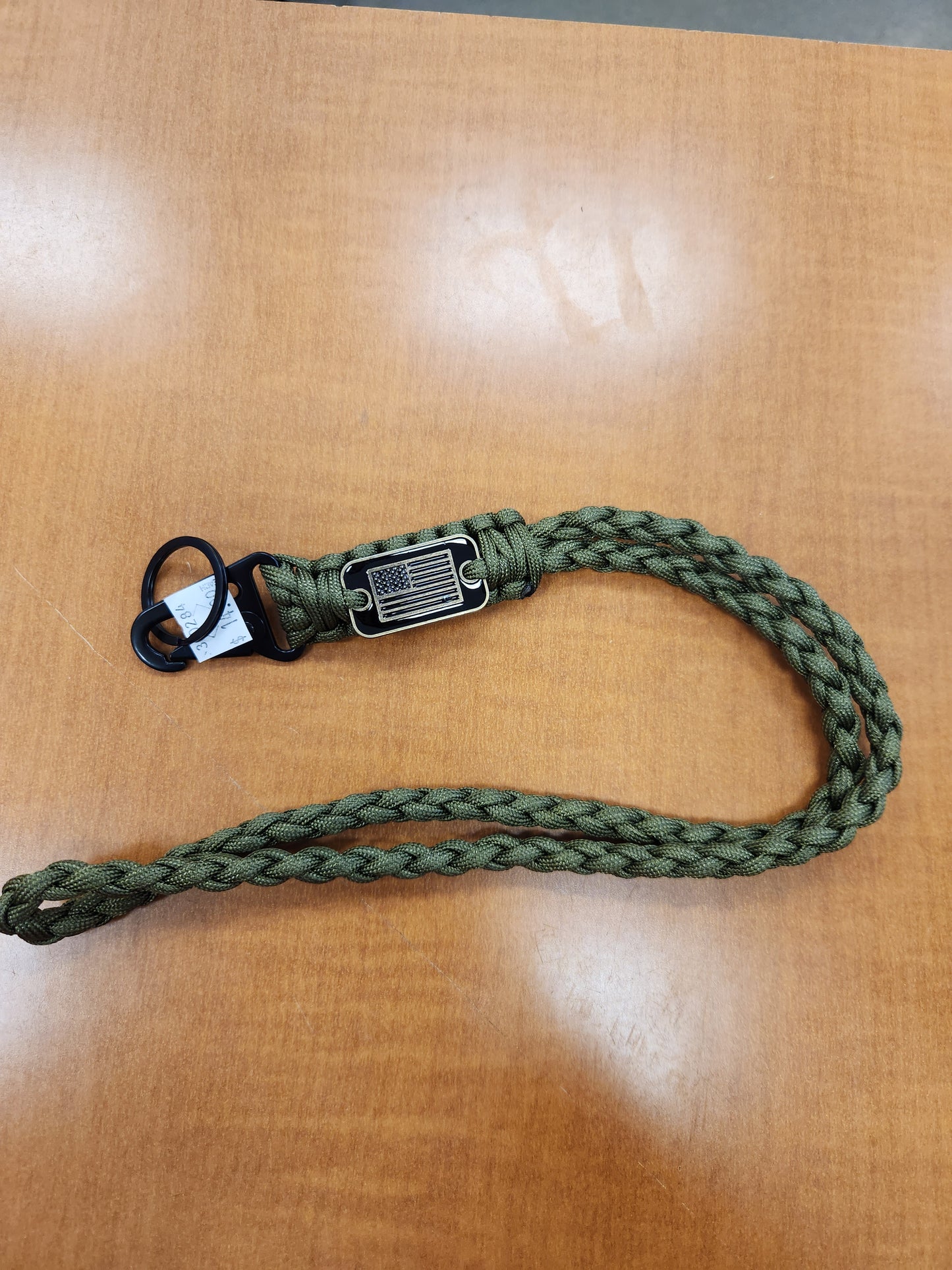 Paracord lanyard